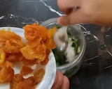 A picture of step 8 of Plum sauce in two different way.
