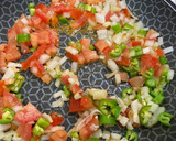 Foto del paso 3 de la receta: Huevos a la mexicana