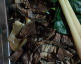 Foto langkah ke 1 dari resep 67. Tongseng Jantung Pisang Kepala Patin.