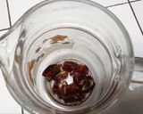 Foto langkah ke 2 dari resep Air Nabeez (Infused Water) SEHAT GAYA RASUL.