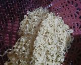 Foto langkah ke 1 dari resep Mie Telur Simpel.