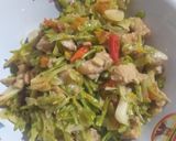 Foto langkah ke 5 dari resep Tumis bunga pepaya.