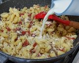 Foto langkah ke 2 dari resep Cheesy Macaroni Schotel.