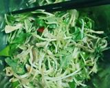 Hình bước làm 3 của món Gỏi mực khô bóp xoài
