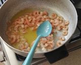 Foto del paso 1 de la receta: Spaghetti con mariscos