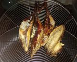 Foto langkah ke 2 dari resep Mangut Ikan Panggang Gurih Alami nonMsg.