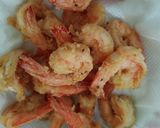 Foto langkah ke 3 dari resep Udang Cabe Bawang.