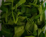 Foto langkah ke 1 dari resep Tumis Kangkung, Taoge Teri kuah asam manis.