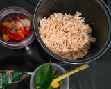 Foto langkah ke 1 dari resep Ayam Suir Pedas Kemangi.