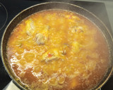 Foto del paso 2 de la receta: Pollo caldoso con pollo
