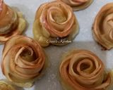 Foto langkah ke 6 dari resep Apple rose puff pastry.