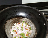 A picture of step 4 of Kanda Poha.