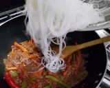 A picture of step 6 of Stir fry Rice Vermicelli.