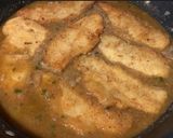 Foto del paso 5 de la receta: Merluza empanada en salsa americana