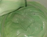 Foto langkah ke 3 dari resep Bolu gulung pandan ekonomis.