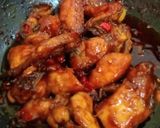 Foto langkah ke 5 dari resep Ayam Kecap Manis Pedas.