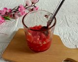 Foto langkah ke 2 dari resep Watermelon Yakult Soda.