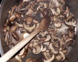 Une image de l'étape 2 de Cassolette d'escargots.