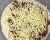 Foto del paso 7 de la receta: Torre de tortillas rellena de bacon y queso, guacamole, y otras cosas.... especial cumpleaños! 🎂