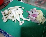Foto langkah ke 2 dari resep Tumis Bayam merah dan jamur shimeji.