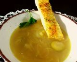 Foto del paso 2 de la receta: Sopa de cebolla con coles de Bruselas