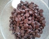 Foto del paso 2 de la receta: Bizcochuelo de vainilla con chips de 🍫😍