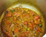 A picture of step 3 of Chana dal lauki.