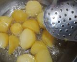દમ આલુ (Dum Aloo Recipe In Gujarati) રેસીપી સ્ટેપ1ફોટો