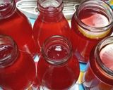 Foto langkah ke 5 dari resep Wedang Seleros madu (seledri rosella).
