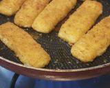 A picture of step 2 of Fried Finger Fish.