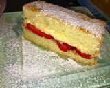 A picture of step 9 of Gènoise Strawberries & Cream.