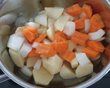 Foto del paso 1 de la receta: Puré de patata y zanahoria