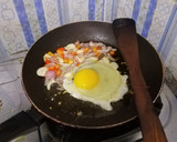 Foto langkah ke 4 dari resep Kornet tumis.
