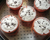 Foto langkah ke 2 dari resep Bolu Kukus Mekar Dalmatian.