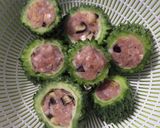 Hình bước làm 3 của món Khổ qua dồn thịt kho Tiêu