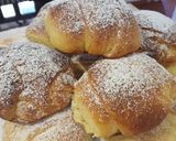 Foto del passaggio 13 della ricetta Brioches sfogliate con lievito madre
