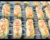 Foto langkah ke 8 dari resep Kastengel keju renyah tanpa cetakan.