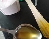 A picture of step 1 of Gulkand (Garmi dur bhgae).