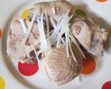 Foto langkah ke 3 dari resep Ayam Rebus Jahe ala QeeLa's Kitchen.