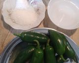 A picture of step 1 of Jalapeno pickle.