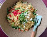 Foto langkah ke 6 dari resep Mie Goreng Berkat.