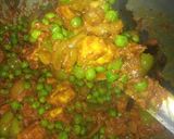 A picture of step 7 of Green Peas and Paneer Curry.