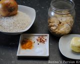 A picture of step 16 of Persian turmeric rice (Dampokhtak).