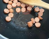 Foto langkah ke 1 dari resep Easy Cooking: Chicken and Sausage Meesoa (Misua Ayam Dan Sosis).