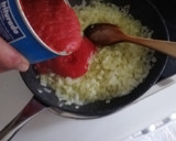 Foto del paso 3 de la receta: Empanada de atún con tomate