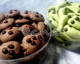 Foto langkah ke 10 dari resep CochoChip & Caterpillar Cookies.
