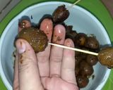 Foto langkah ke 4 dari resep Sate Telur Puyuh Bacem.