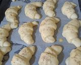 Foto del passaggio 4 della ricetta Cornetti salati soffici