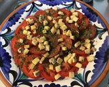 Une image de l'étape 4 de Salade de tomates au bleu de Gers,persil et crème de balsamique.