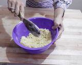 Foto langkah ke 2 dari resep Pie Brownies.